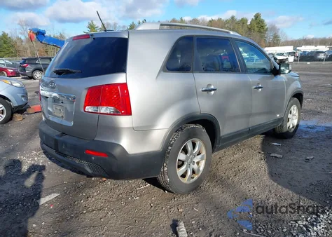 2013 Kia Sorento Lx from USA, damaged, VIN 5XYKTCA63DG351571